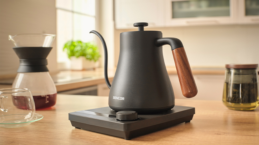 Designov&aacute; rukojeť z prav&eacute;ho dřeva