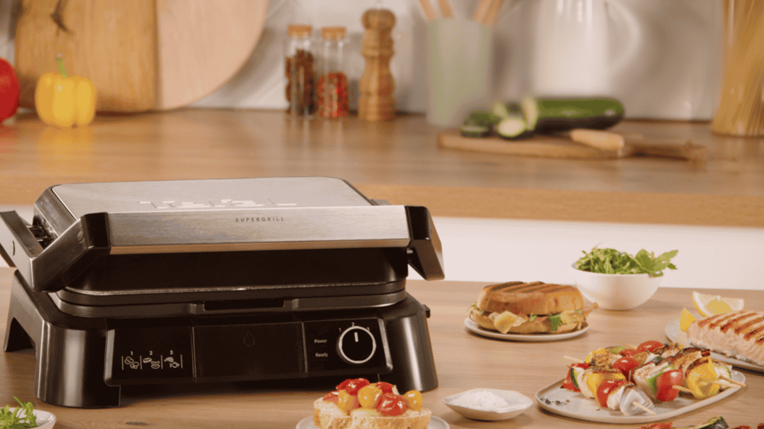 Kontaktní gril Tefal GC517DE0 SuperGrill s připravenými dobrotami