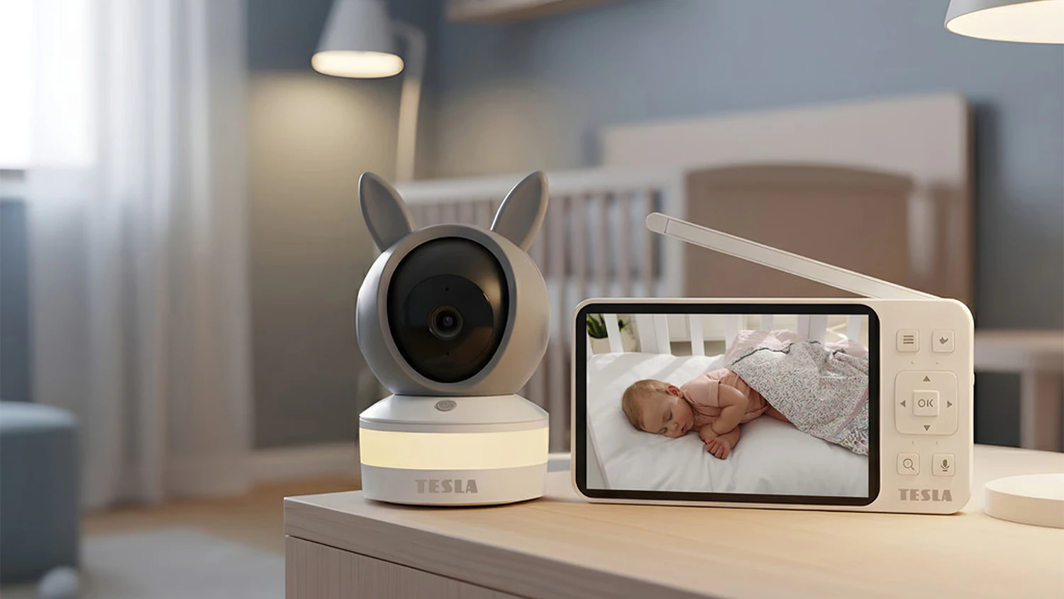 Dětská chůvička TESLA Bambino BM30 v pokoji