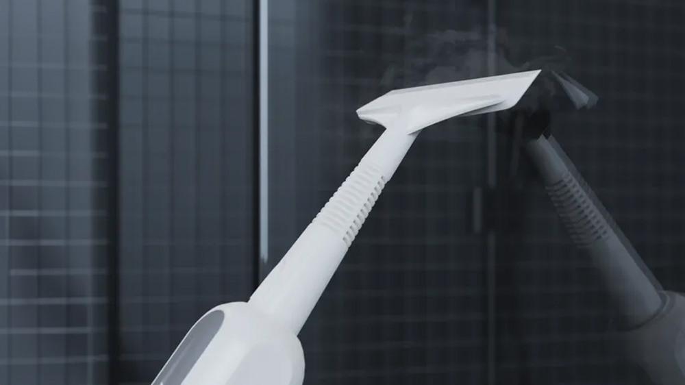 Čištění skla parním mopem AENO SM2_03