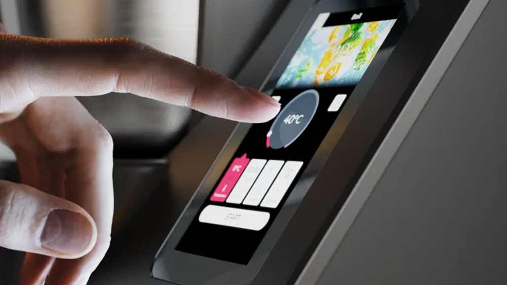 Varný robot AENO CR1S má dotykový displej_05