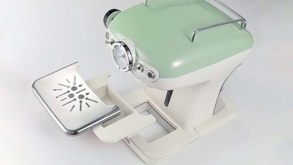 Kávovar ARIETE 1389/14 s rozdělaným odkapávačem_02