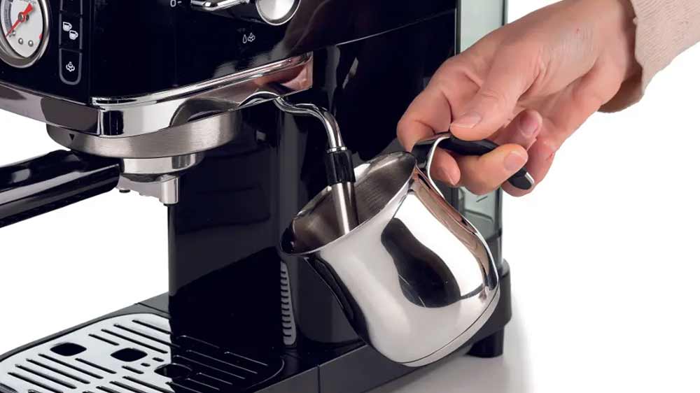 Parní tryska pákového kávovaru Ariete Moderna Slim 1381/32 černá_03
