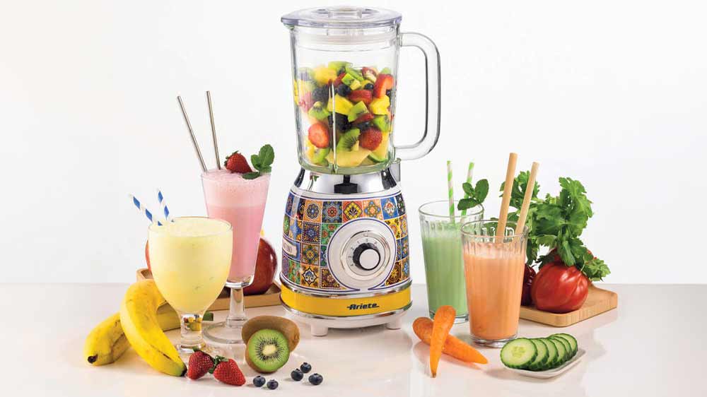 Stolný mixér Ariete Capri Blender 583/CA s pripraveným občerstvením_03