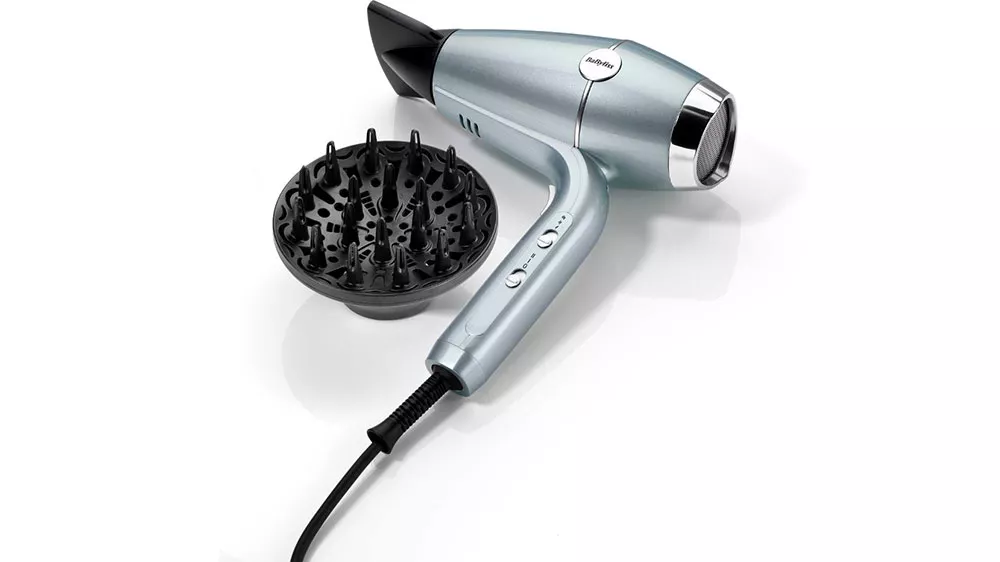 Vysou&scaron;eč vlasů BaByliss D773DE z boku_02