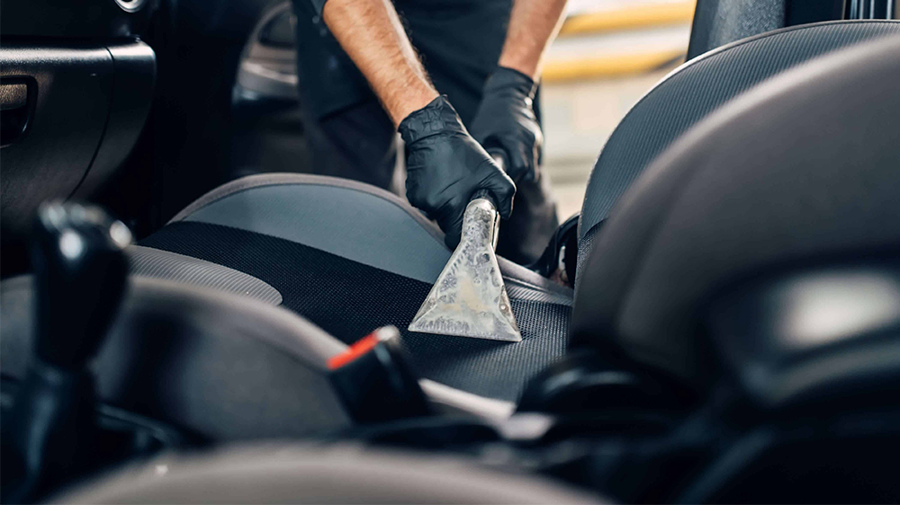 Mokré vysávání autosedaček_03