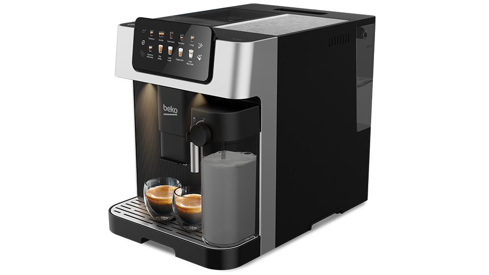 Pohled na kávovar BEKO ESPRESSO CEG7304X s připravenou kávou a mlékem v zásobníku_05