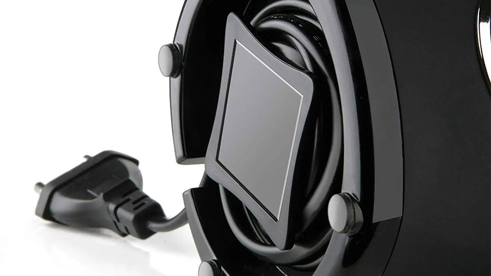 Kávomlýnek Black+Decker BXCG150E s prostorem pro kabel_03