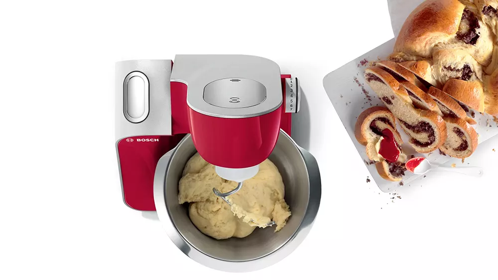 Kuchyňsk&yacute; robot Bosch MUM58720 červen&yacute;