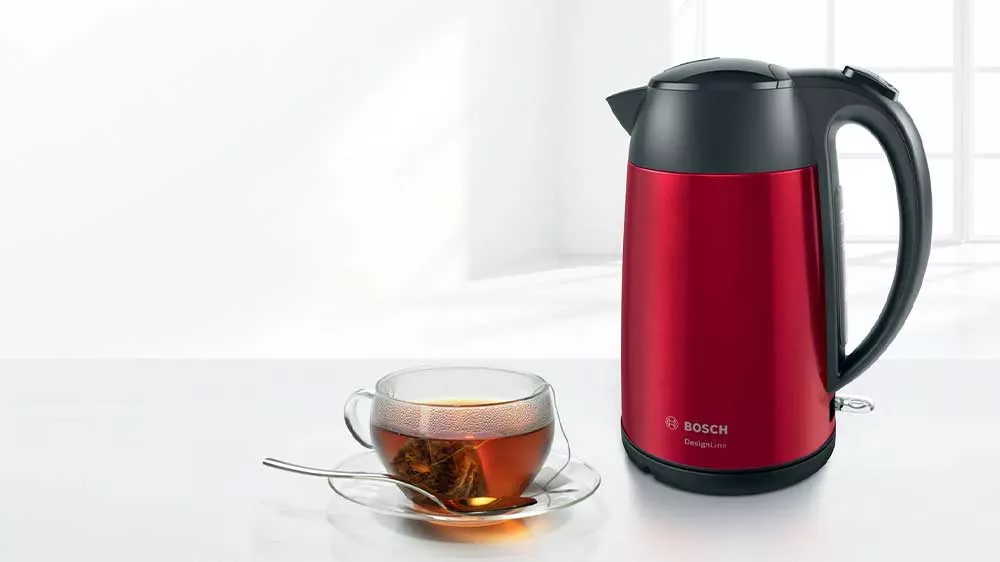 Čaj připraven&yacute; v rychlovarn&eacute; konvici Bosch DesignLine_03