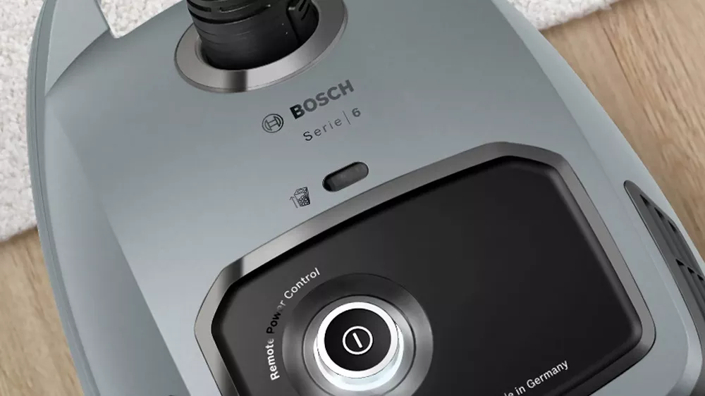 Sáčkový vysavač Bosch Serie 6 (BGB6X330)_03