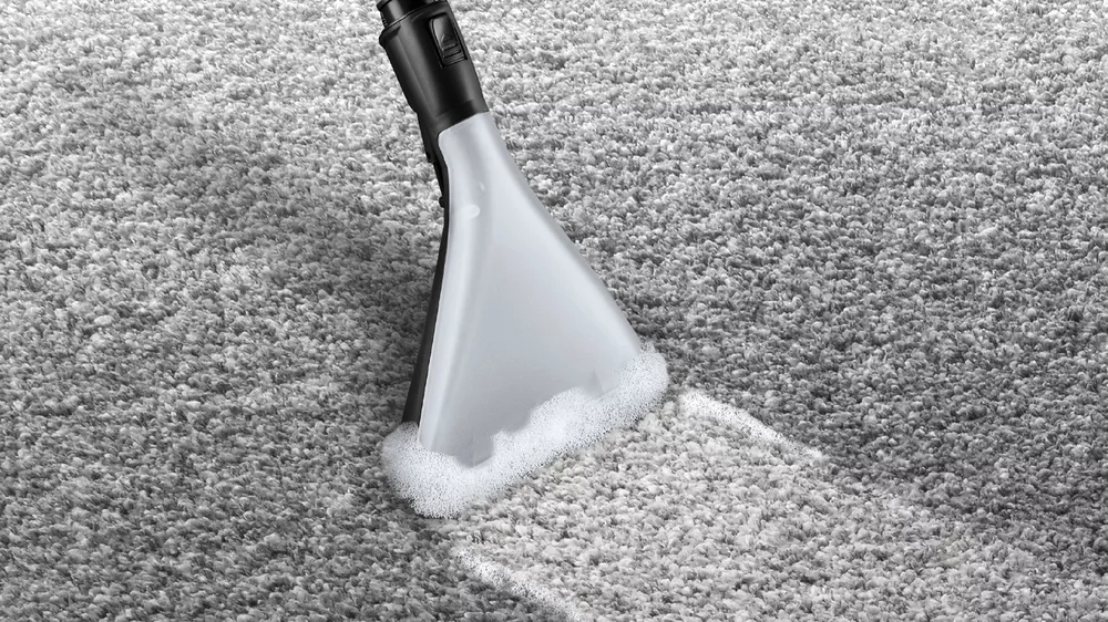 Víceúčelový vysavač Bosch BWD41700 mokré vysávání_04