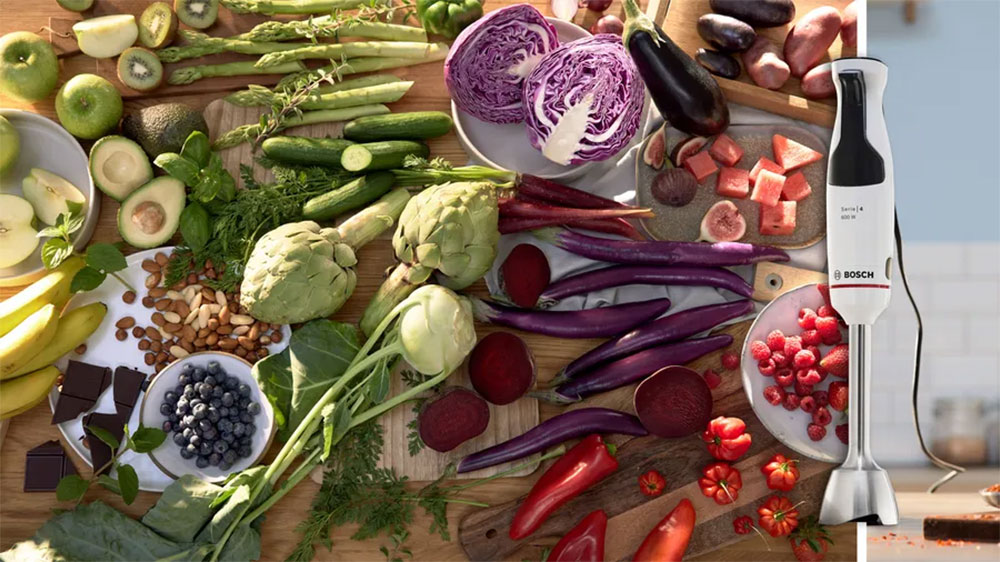 Tyčový mixér Bosch MSM4W210 a spousta zeleniny, ovoce a dalších surovin EW_03