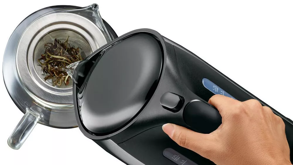 Rychlovarná konvice BRAUN WK5115 BK