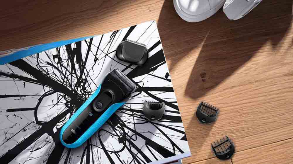 Pánský holící strojek BRAUN 3010BT Series 3