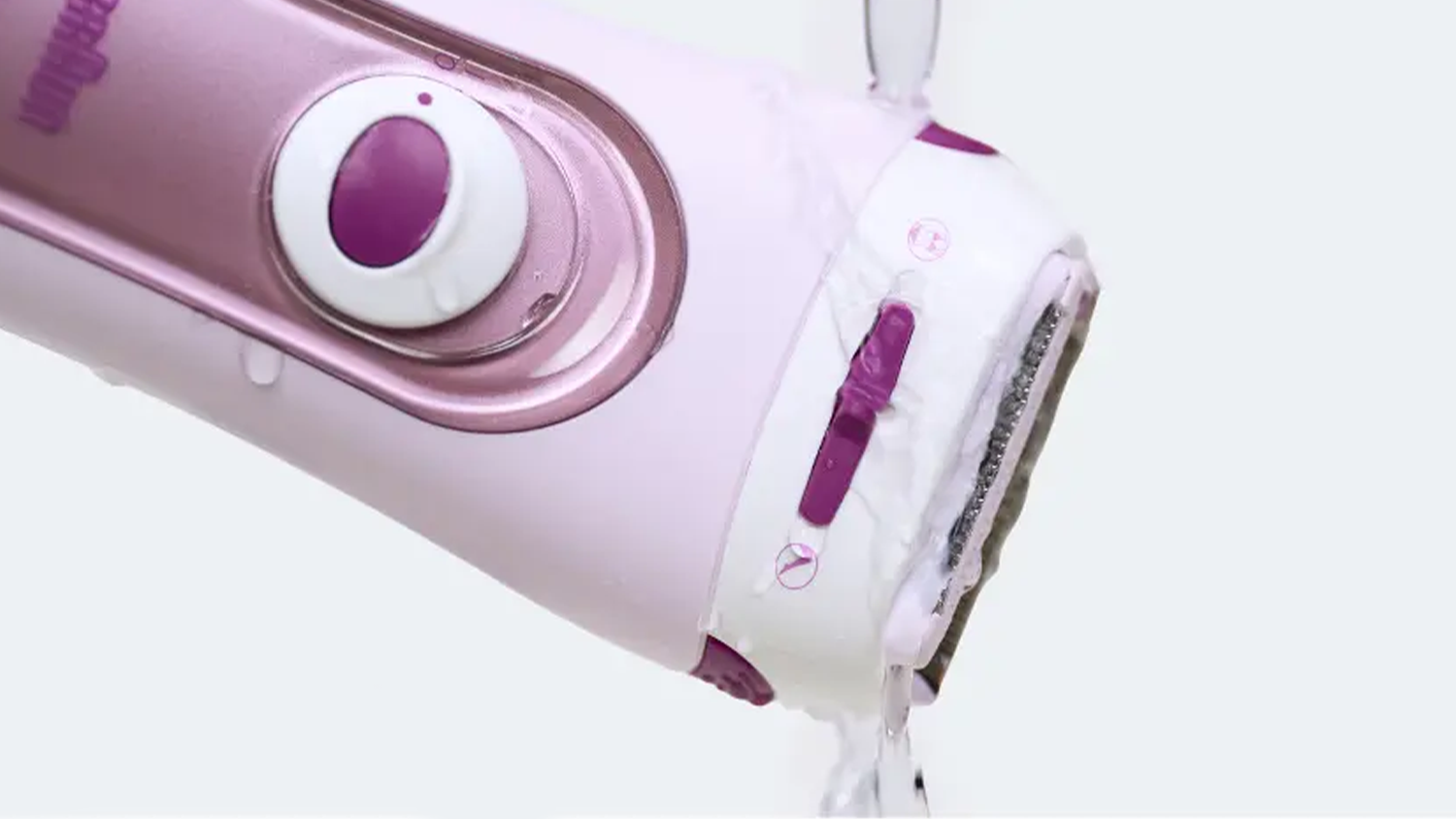 Epil&aacute;tor Braun LS 5100 pod teč&uacute;cou vodou