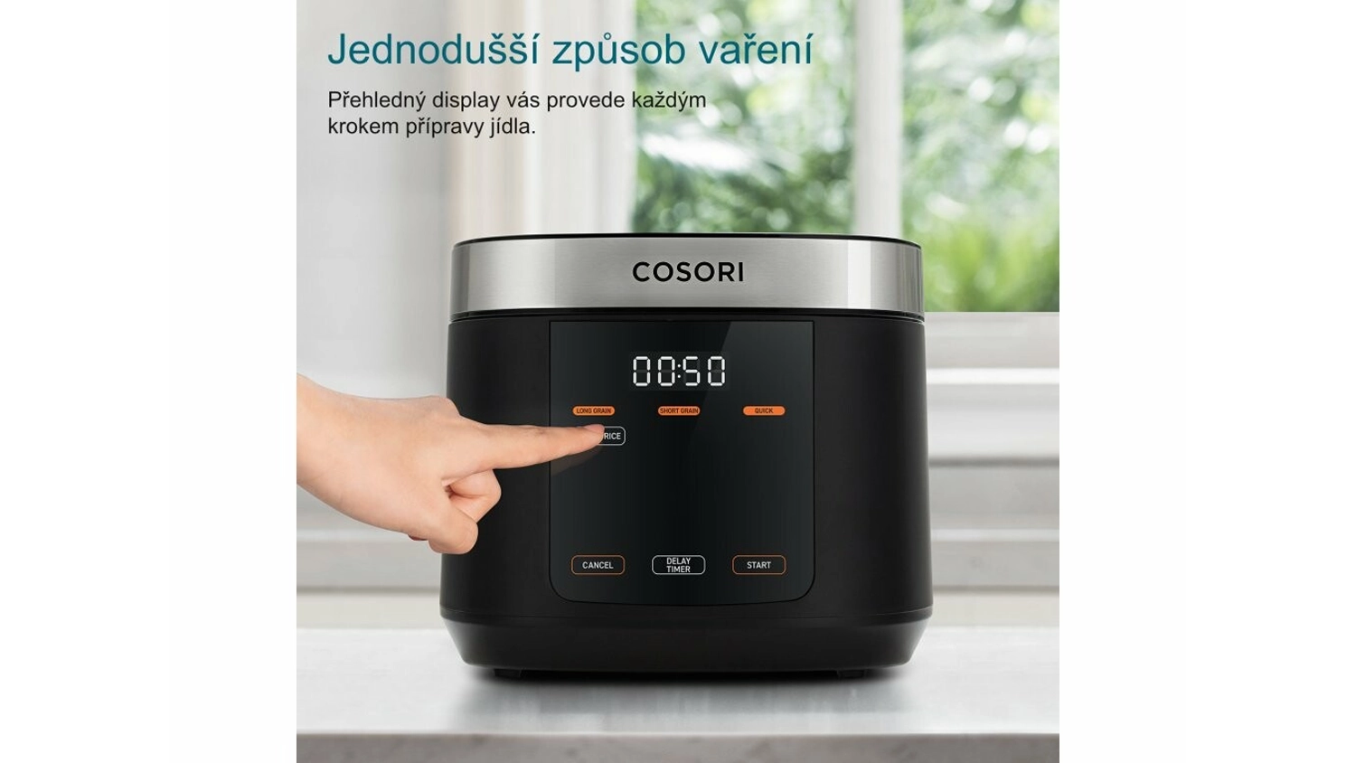 Multifunkčn&iacute; hrnec a r&yacute;žovar Cosori CRC s detailem na displej