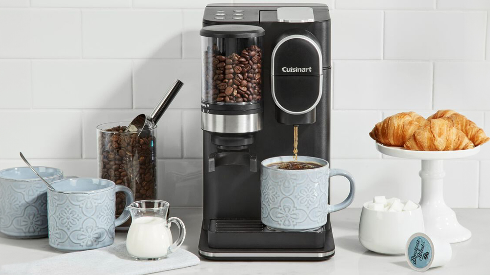 Příprava kávy v kávovaru Cusinart DGB2E_02