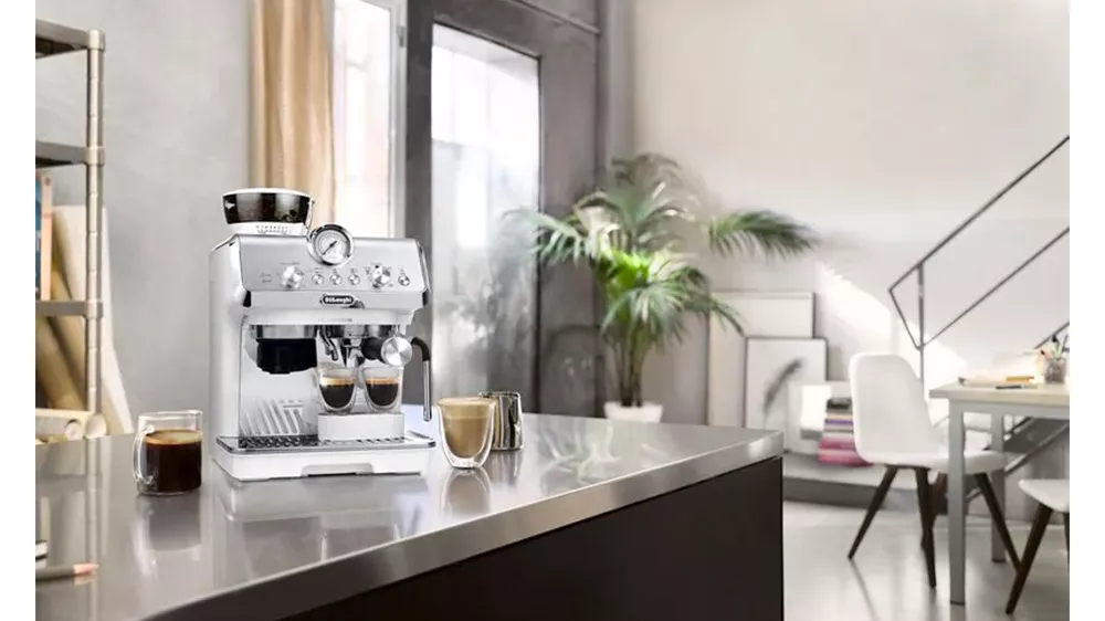 P&aacute;kov&eacute; espresso DE&acute;LONGHI EC9155.W na lince_06