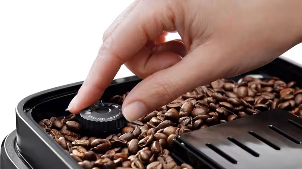 Mlýnek kávovaru De'Longhi Magnifica Evo Next ECAM 310.60.B_03