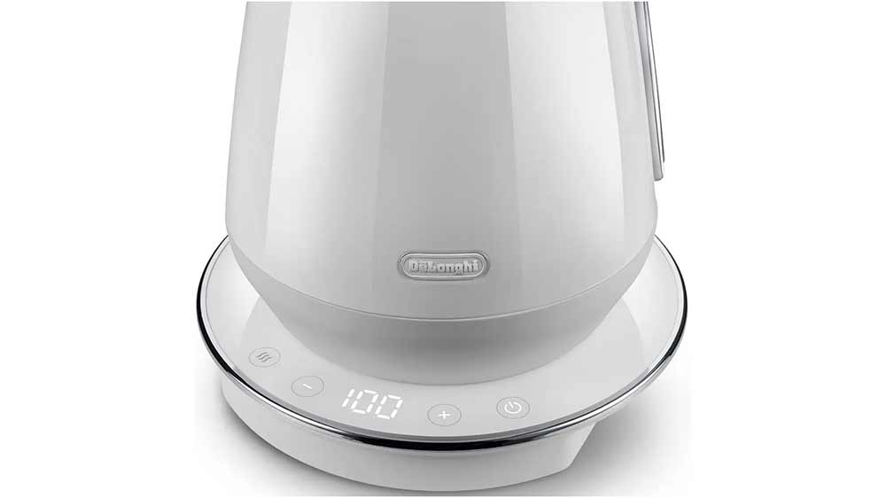 Ovládací panel u rychlovarné konvice De'Longhi KBY2011.W_02