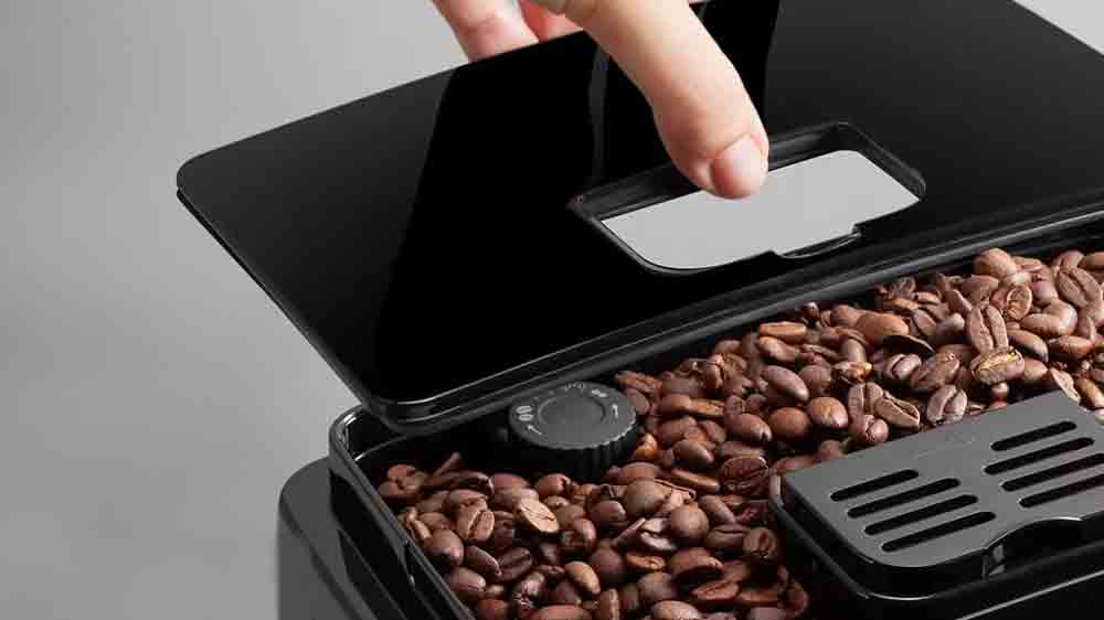 Z&aacute;sobn&iacute;k na k&aacute;vu k&aacute;vovaru De&rsquo;Longhi Magnifica Base ECAM12.121.B