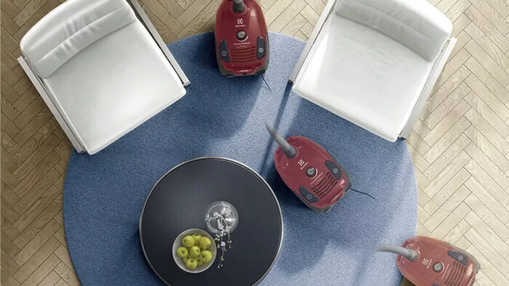 S&aacute;čkov&yacute; vysavač ELECTROLUX EPF61RR maxim&aacute;lně variabiln&iacute;_02