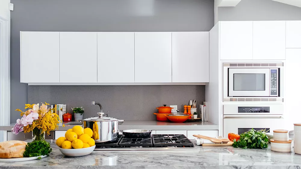 Tyčov&yacute; mix&eacute;r ELECTROLUX E4HB1-6GG