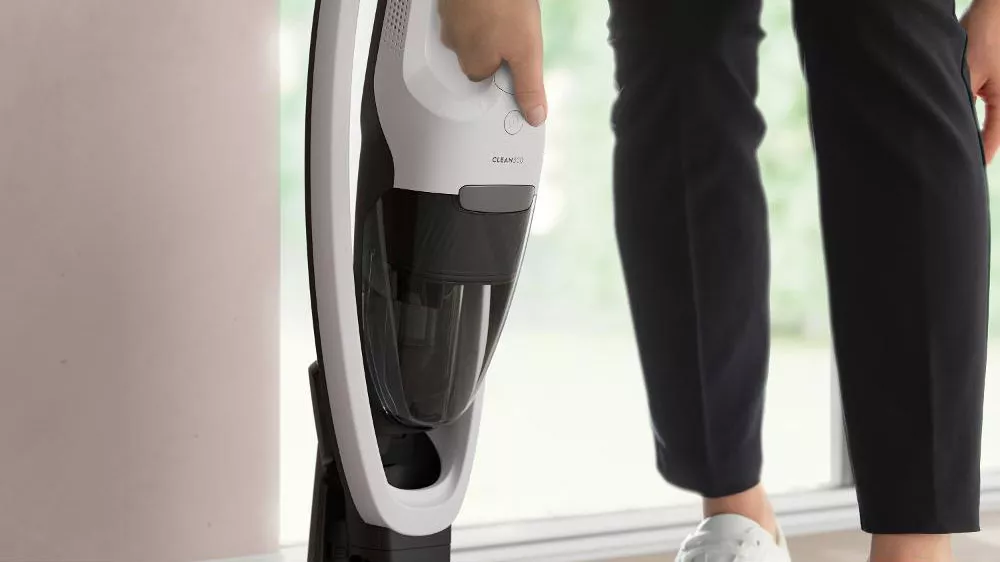 Tyčový vysavač 2v1 ELECTROLUX 300 Clean ES31CB18SH ruční vysavač_03