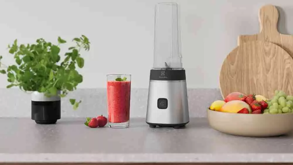 Stoln&iacute; mix&eacute;r Electrolux Create 3 E3SB1-4ST na kuchyňsk&eacute; lince_02