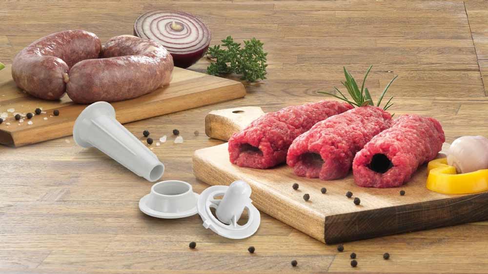 Příprava klobás a kubbe s mlýnkem na maso Gorenje MG1802SJW_03