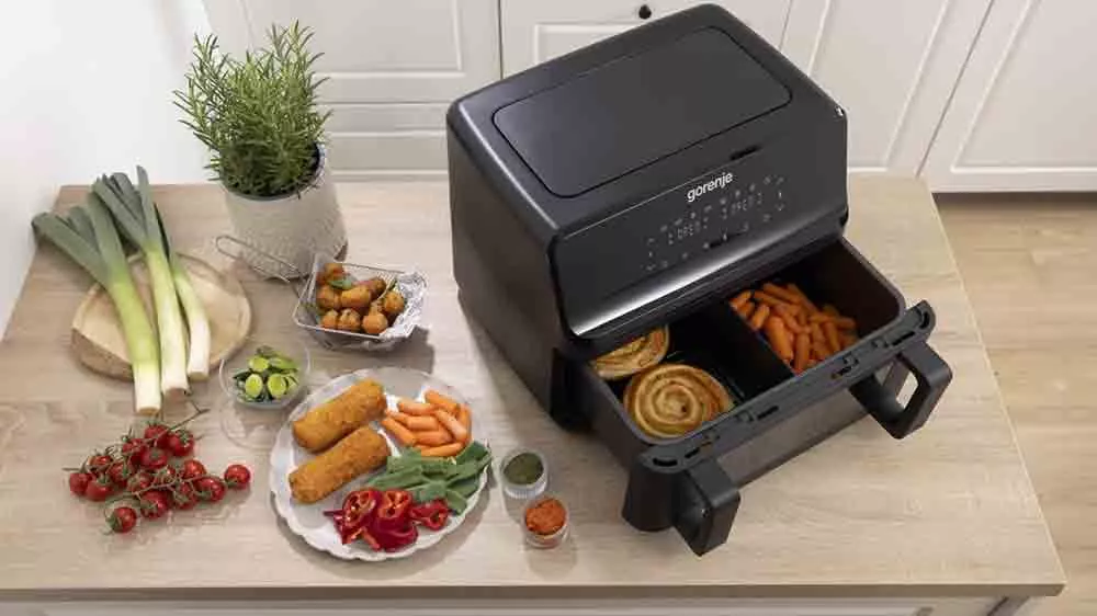 Teplovzdušná fritéza Gorenje AF2700BP s pripraveným jedlom_02