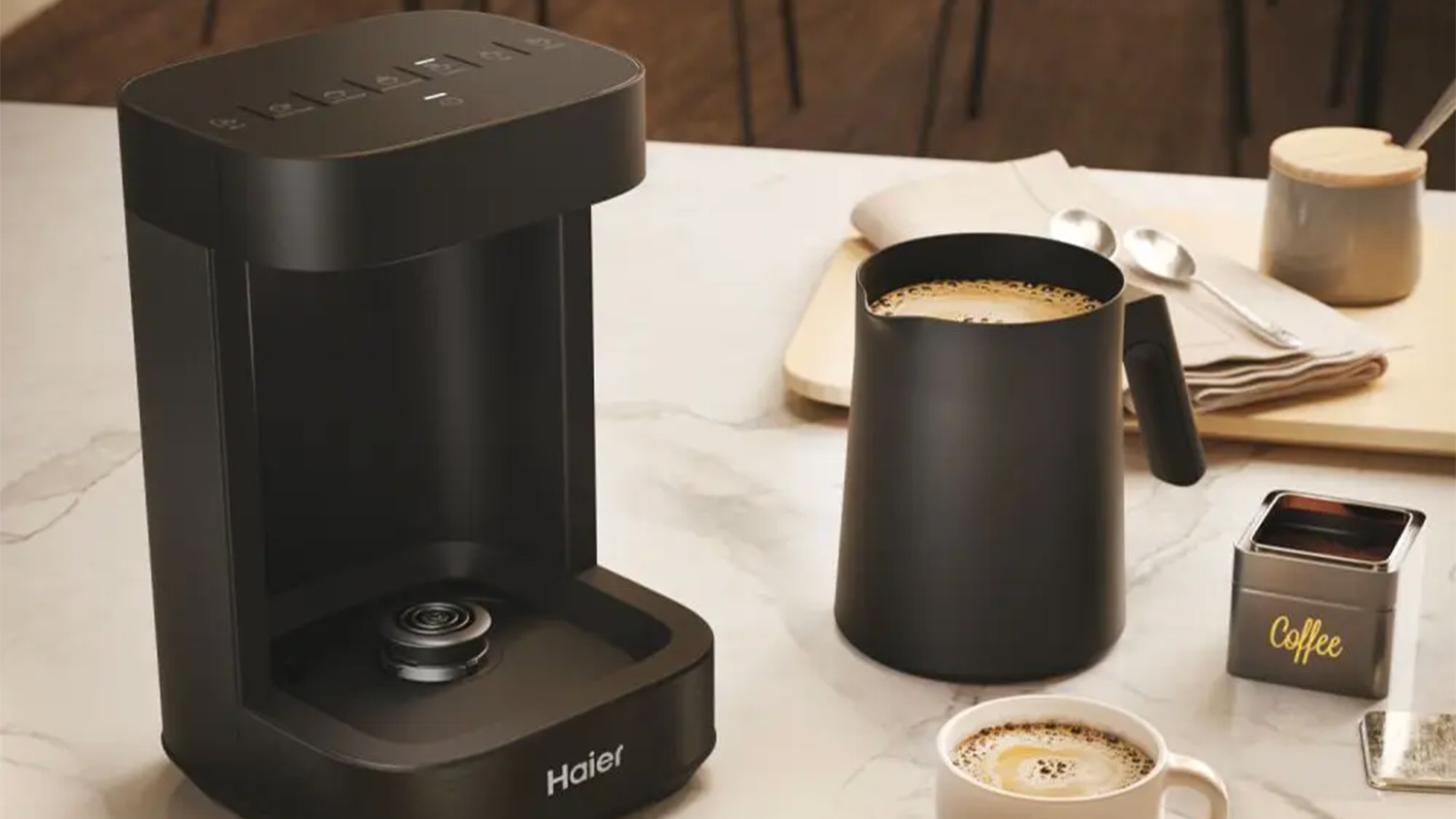 Multifunkčn&iacute; př&iacute;prava n&aacute;pojů Haier Multi Beverage I-Master Series 5 HMB5A-011 black s intuitivn&iacute;m dotykov&yacute;m ovl&aacute;d&aacute;n&iacute;m