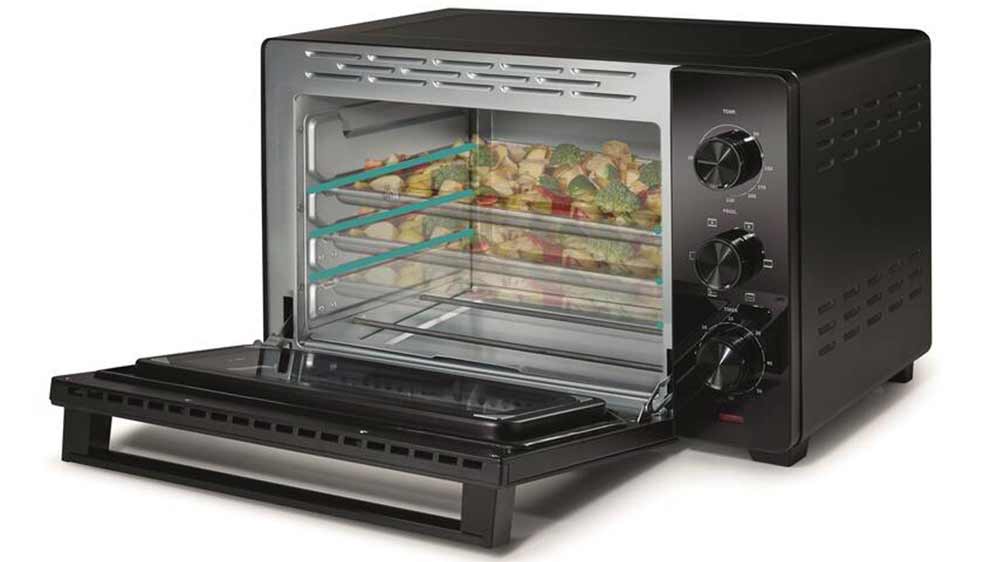 Víceúrovňové pečení v mini troubě Hisense HOM30M _03