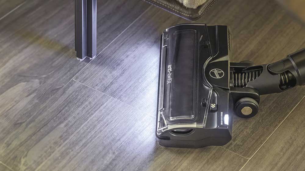 Tyčový vysavač Hoover HF210H 011 LED světla_04