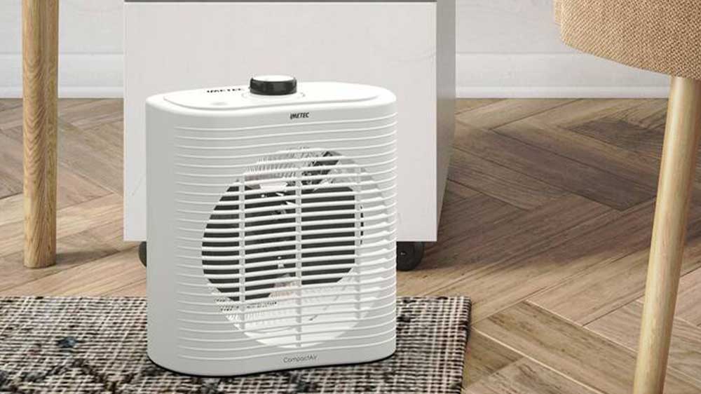 Teplovzdušný ventilátor Imetec 4032 Compact Air v interiéru_02