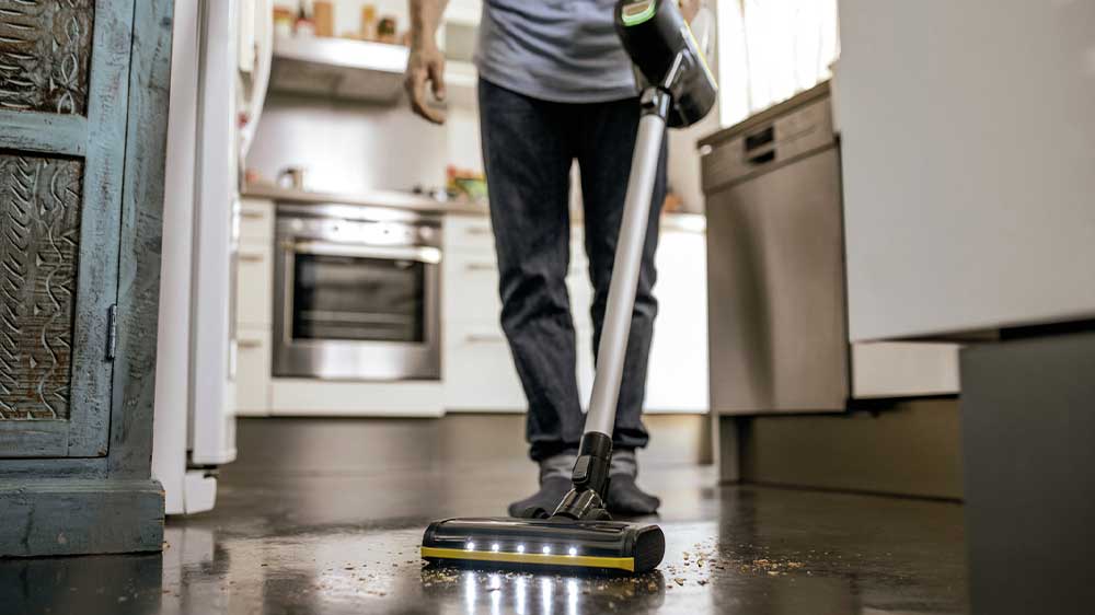 Tyčový vysavač KÄRCHER VC 6 Cordless svítící hlava_03