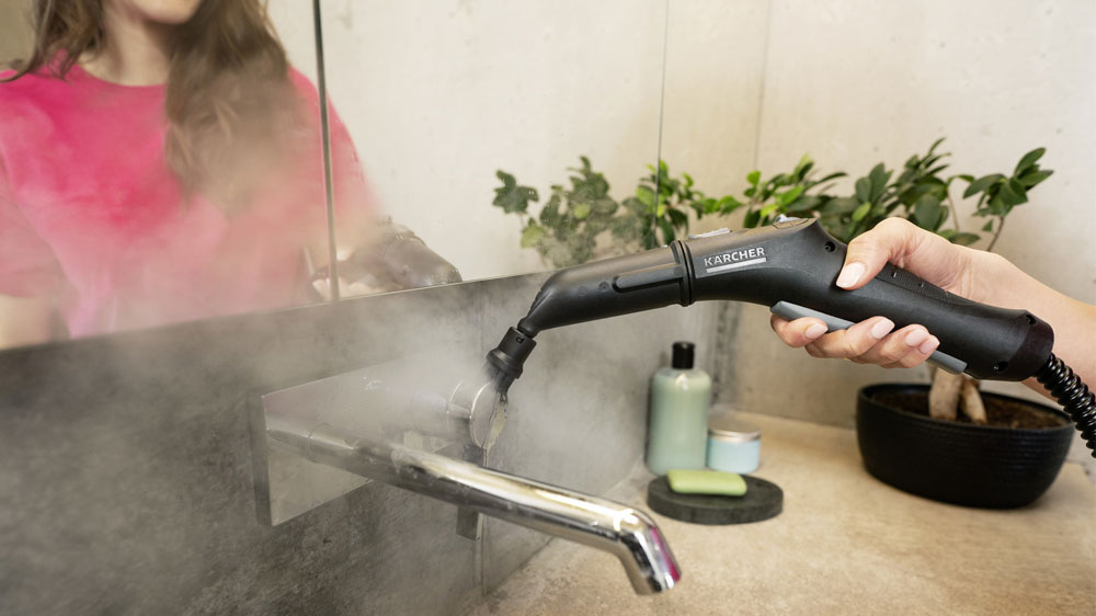 Čištění vodovodní baterie pomocí horké páry_03