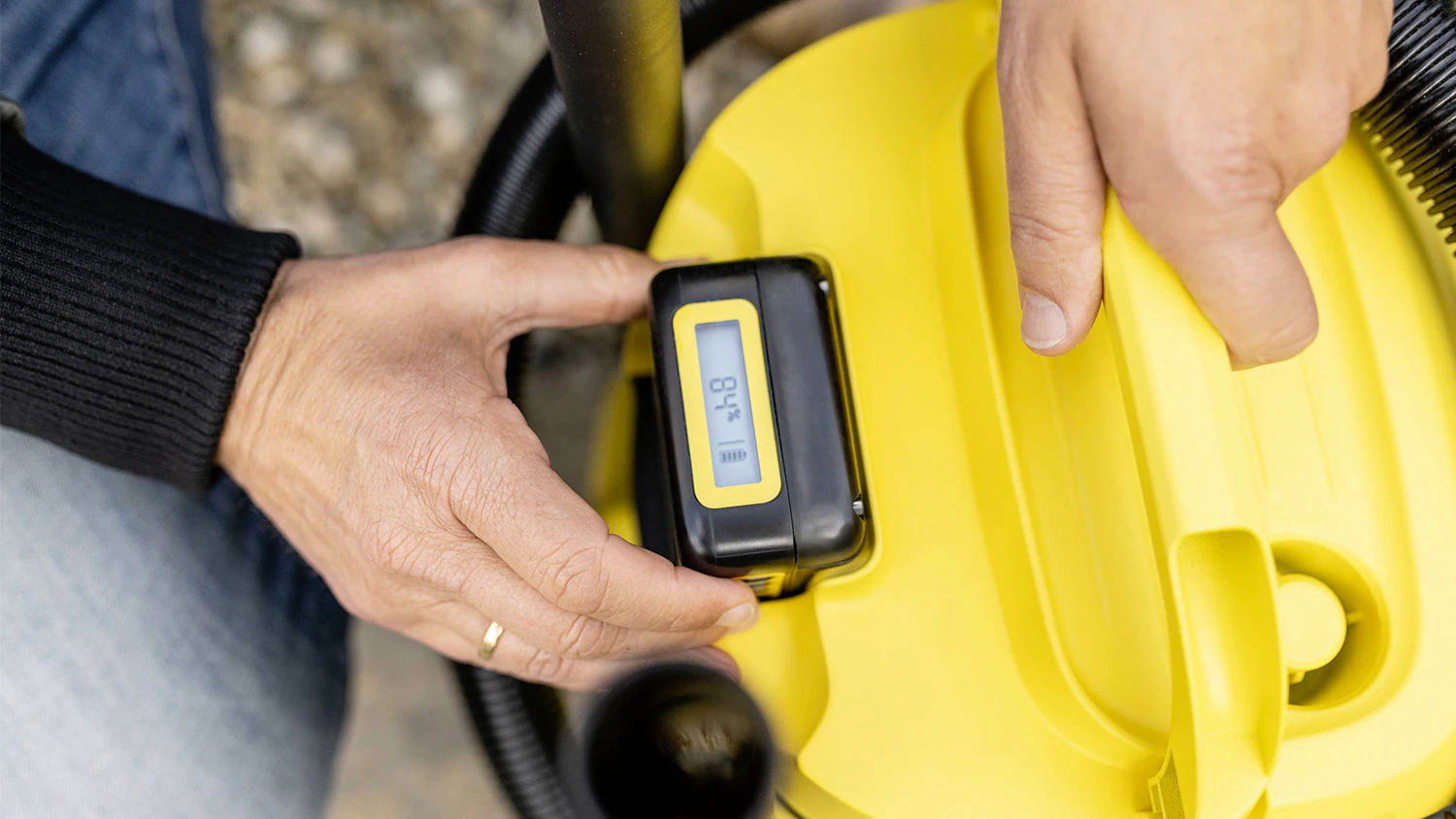 V&yacute;měniteln&aacute; baterie u vysavače Karcher WD 2-18 V-12/18