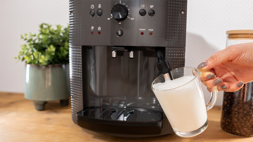 Automatický kávovar KRUPS ESSENTIAL EA810B70 od ristretta až po cappuccino_04