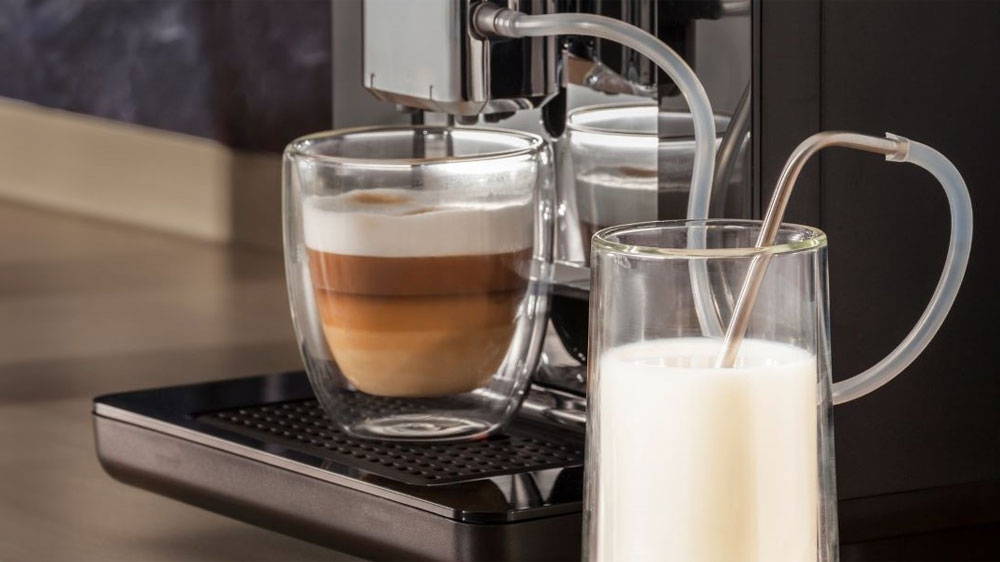 Plnoautomatický kávovar Krups Evidence EA890810 s možností čerpání mléka ze sklenice_06