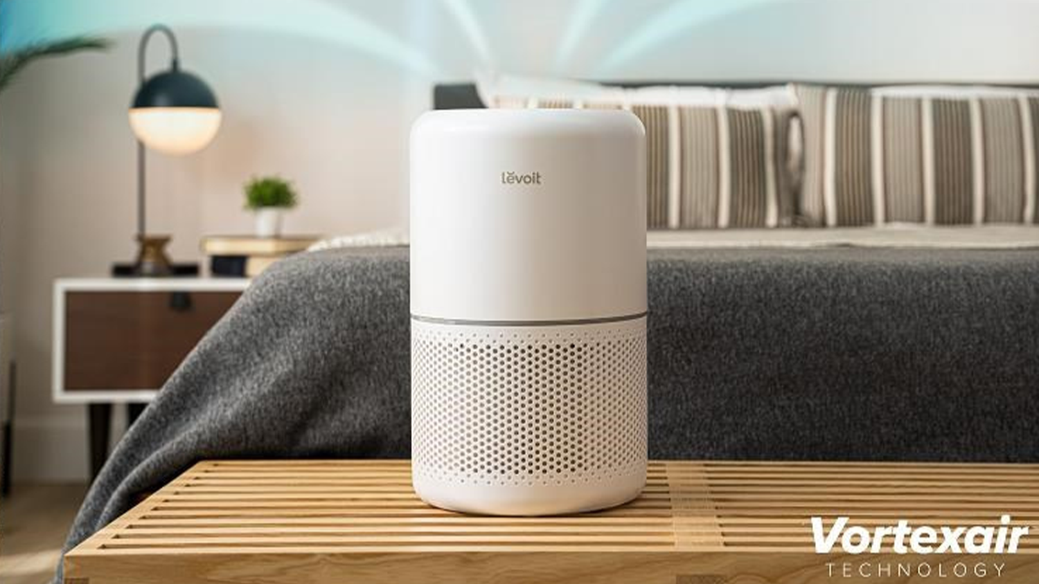Čistička vzduchu Levoit Core300S SMART v interi&eacute;ru