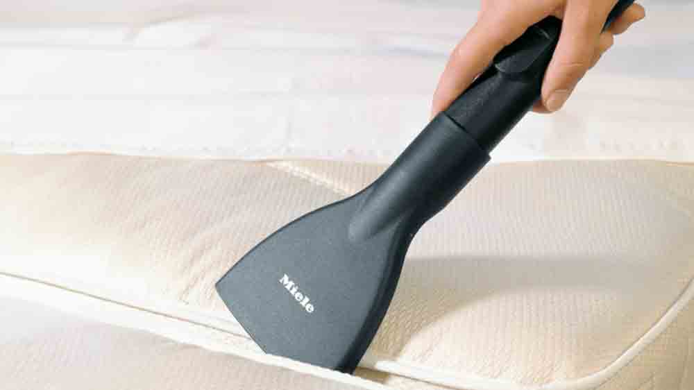 Vysávání matrací s hubicí MIELE SMD 10_02