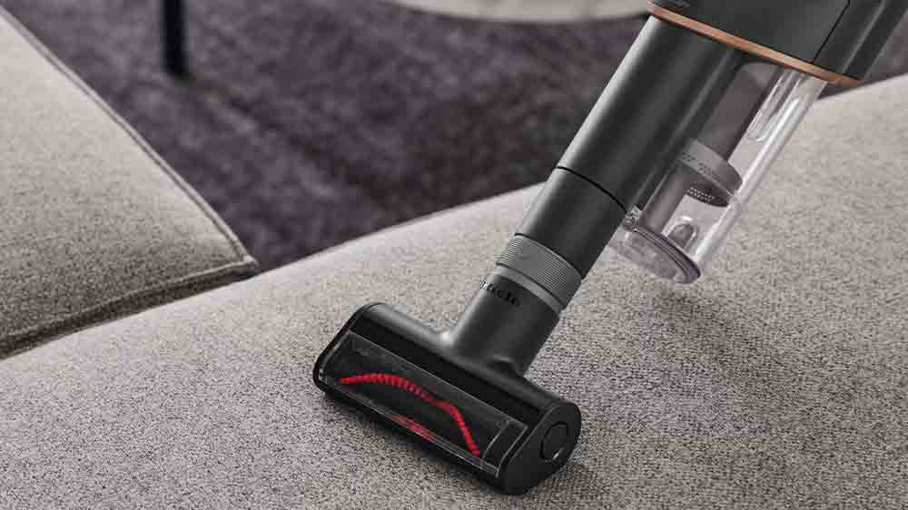 Kompaktn&iacute; ručn&iacute; kart&aacute;č Miele HX-EC 20 použ&iacute;van&yacute; na vys&aacute;v&aacute;n&iacute; nečistot z gauče_02