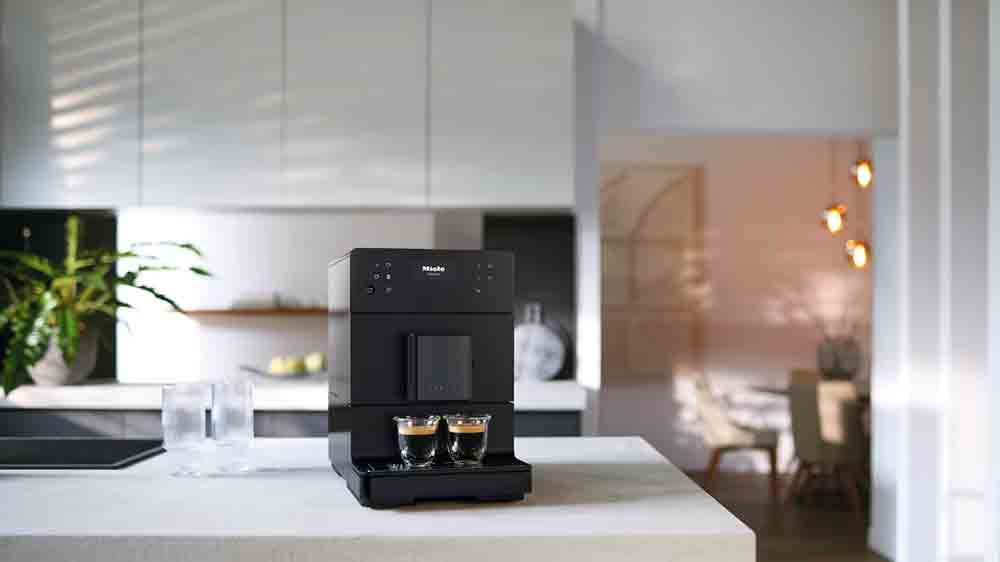 K&aacute;vovar v kuchyni_06