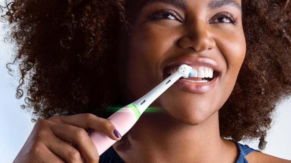 Zubní kartáček Oral-B iO3 Series Blush Pink