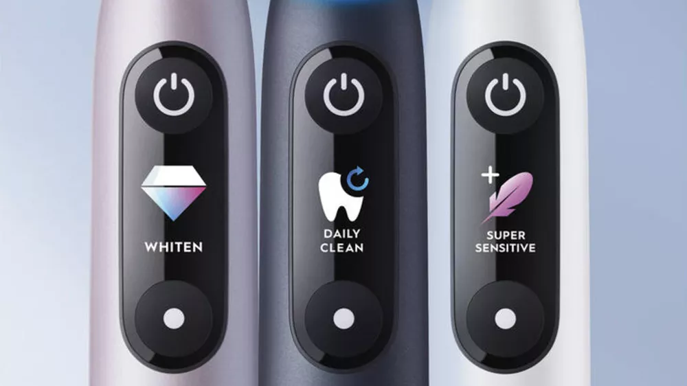 Magnetický zubní kartáček Oral-B iO9 Series bílý