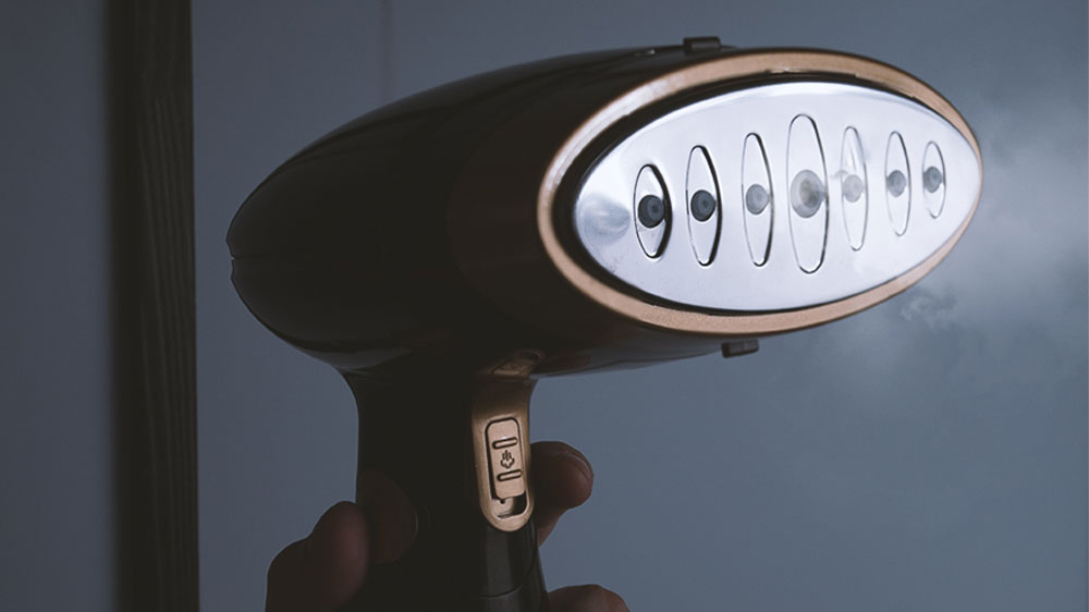 Napařovač oděvů Orava Steameasy_03