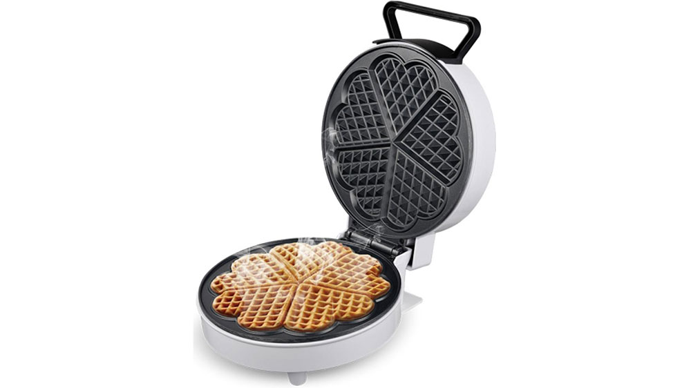 Vafle ve tvaru srdce ve vaflovači Orava W-01_02