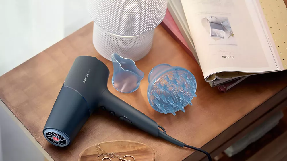 Vysoušeč vlasů PHILIPS BHD512/00